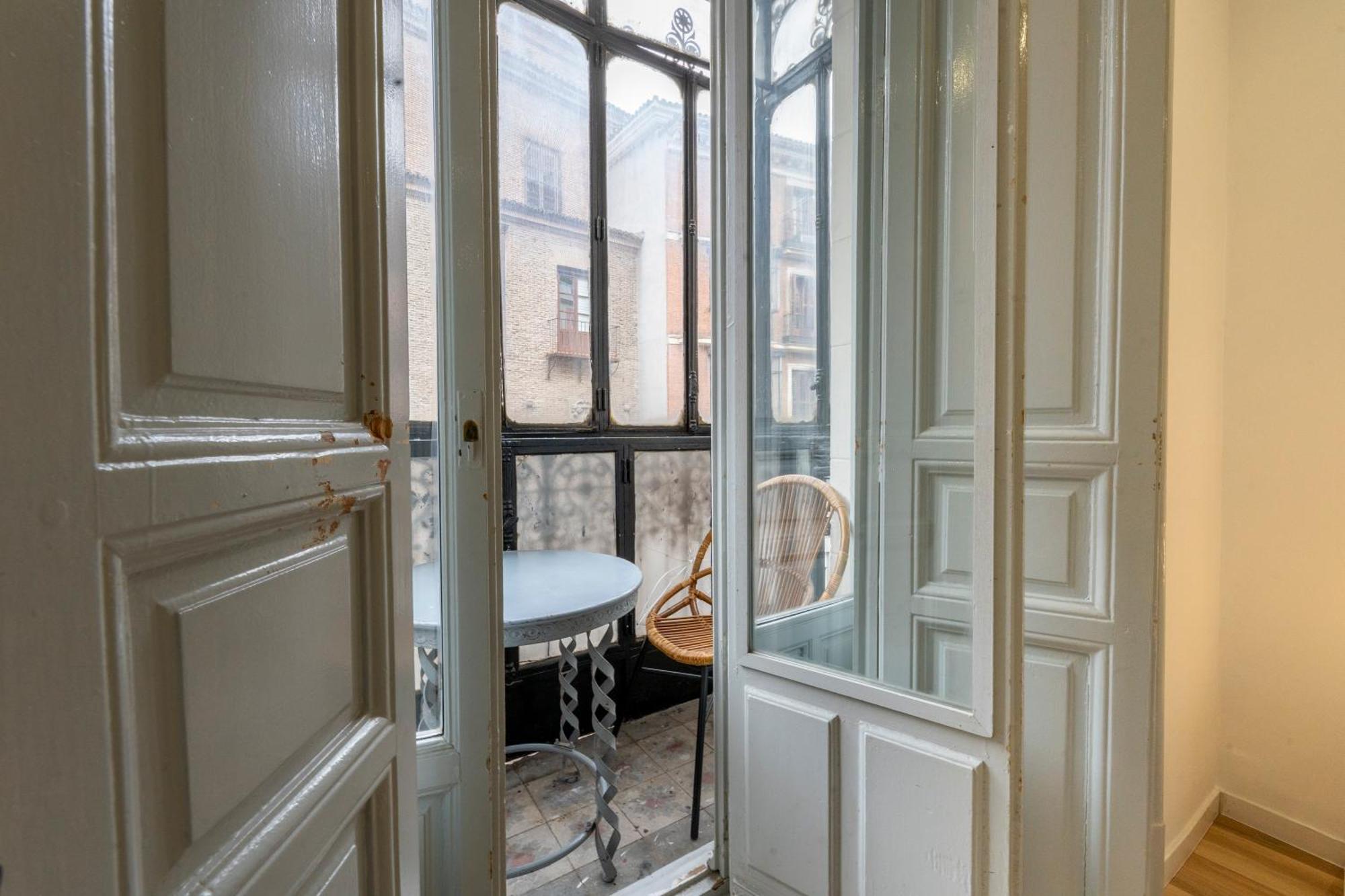 For You Rentals New Design Apartment Temporal Puerta Del Sol Pre10A Madrid Eksteriør billede