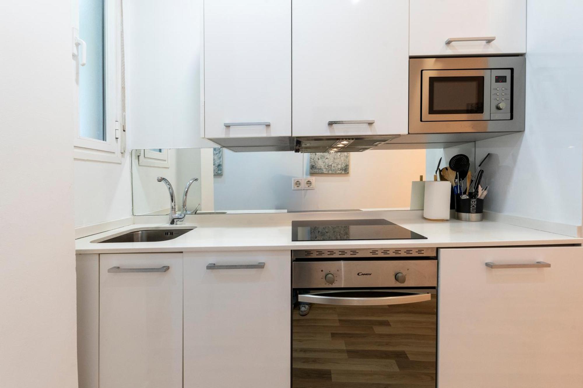 For You Rentals New Design Apartment Temporal Puerta Del Sol Pre10A Madrid Eksteriør billede