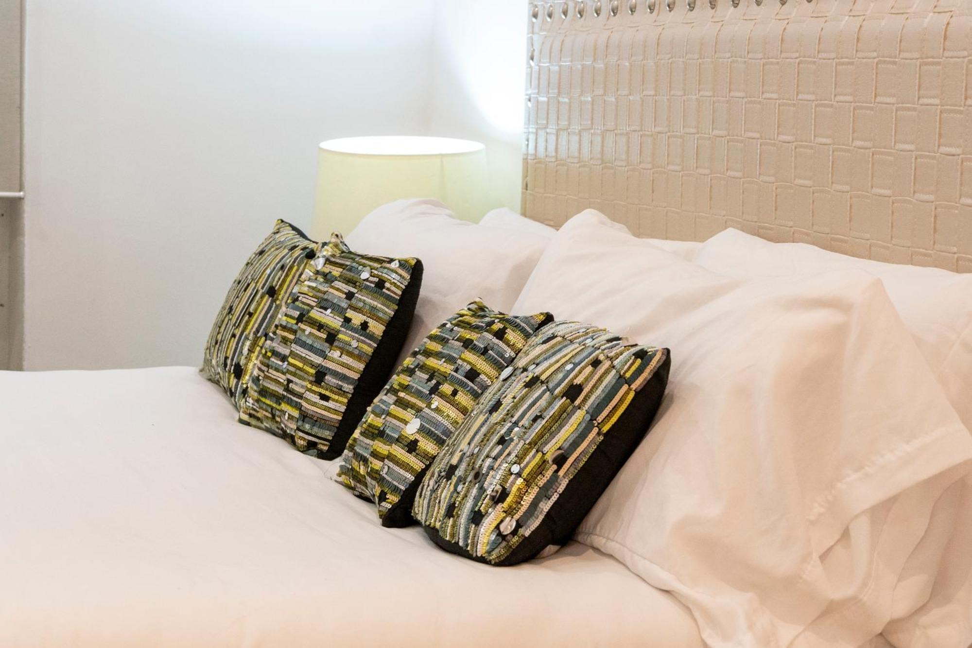 For You Rentals New Design Apartment Temporal Puerta Del Sol Pre10A Madrid Eksteriør billede