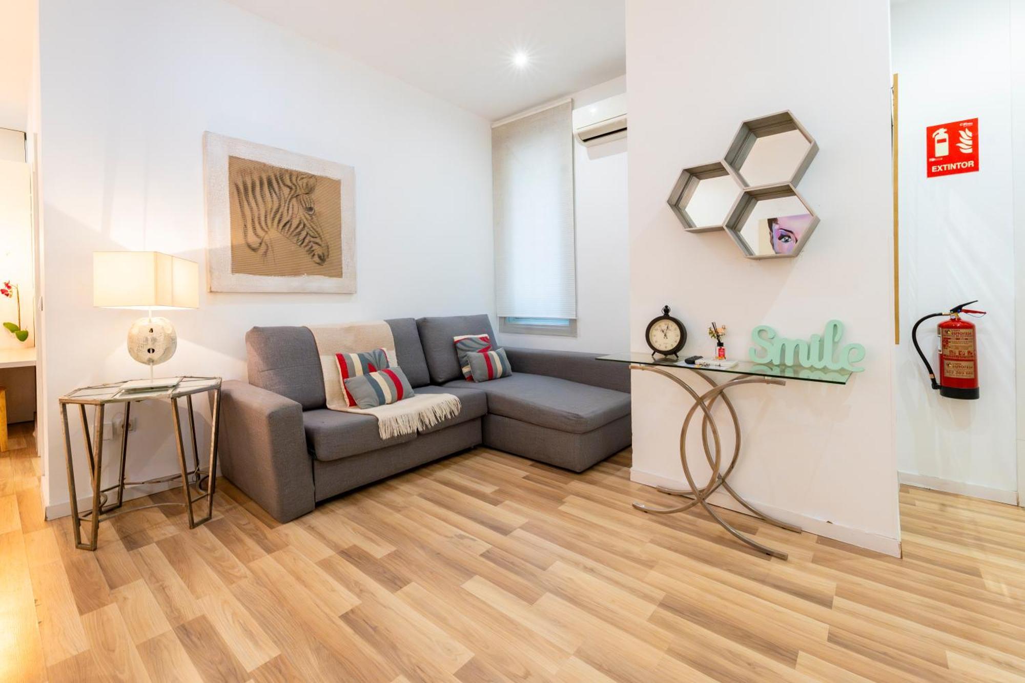 For You Rentals New Design Apartment Temporal Puerta Del Sol Pre10A Madrid Eksteriør billede