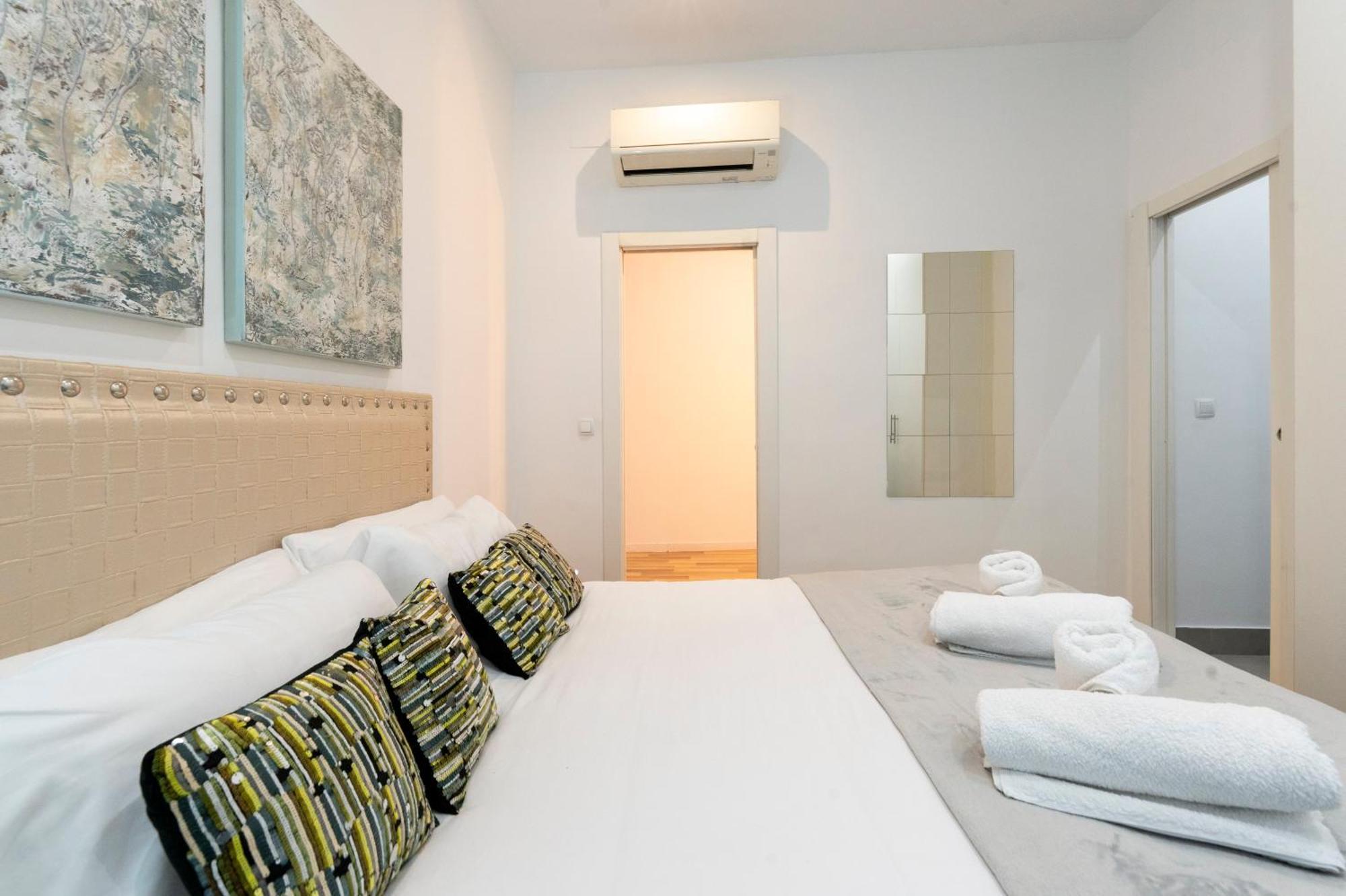 For You Rentals New Design Apartment Temporal Puerta Del Sol Pre10A Madrid Eksteriør billede